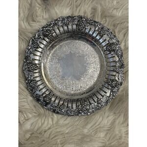 Vtg Sheffield Reproduction 1837 Grape E.P. Copper Platter‎ Round 7" Silverplate